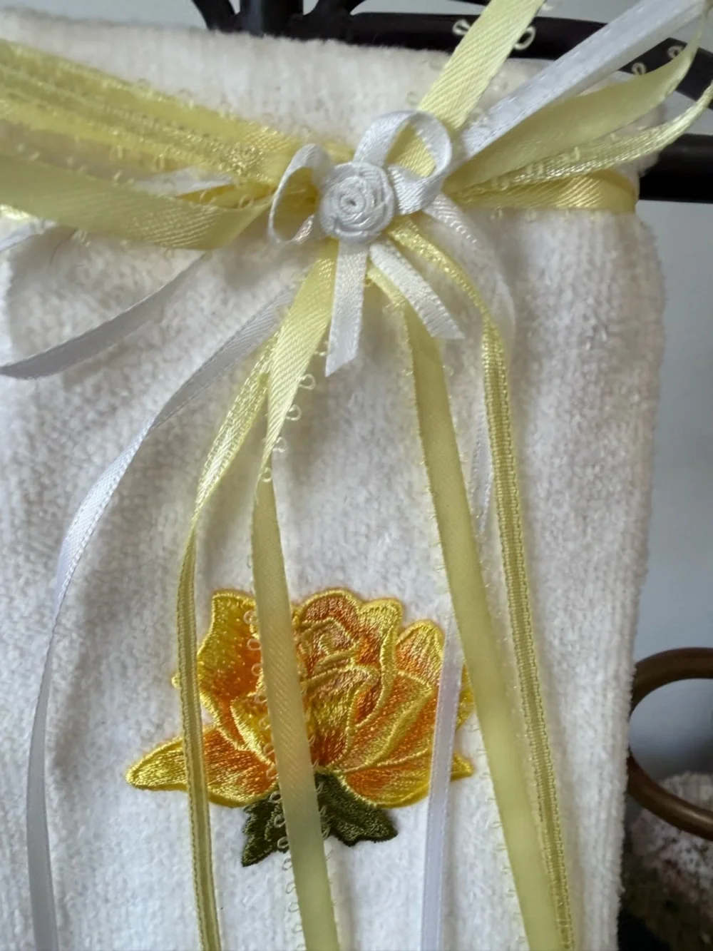 🌼 Hand Crafted Yellow Rose Embroidered Lace Hand Towel & Toilet Paper Holder 🌼